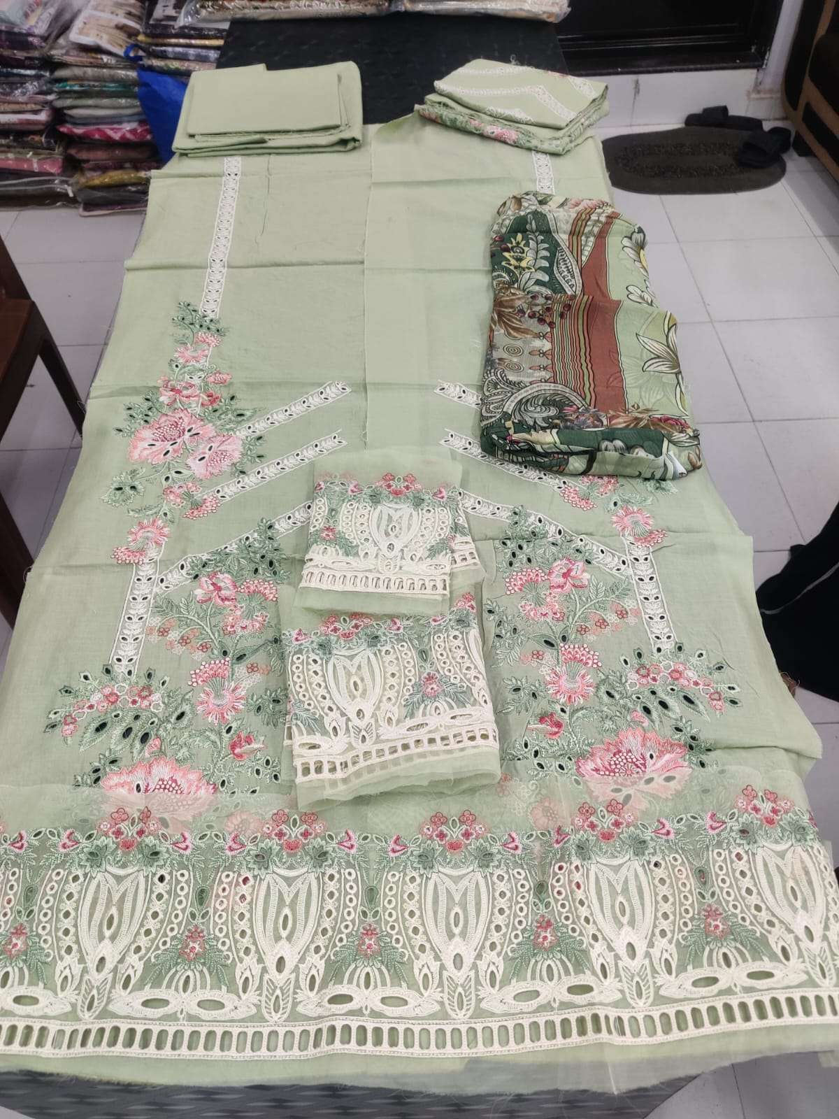 OMBRE X HANIA AMIR LUXURY LAWN COLLECTION 2025 by JADE